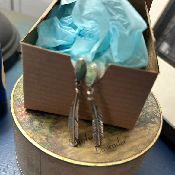 Silver turquoise handcrafted earrings - Picture 2 of 2